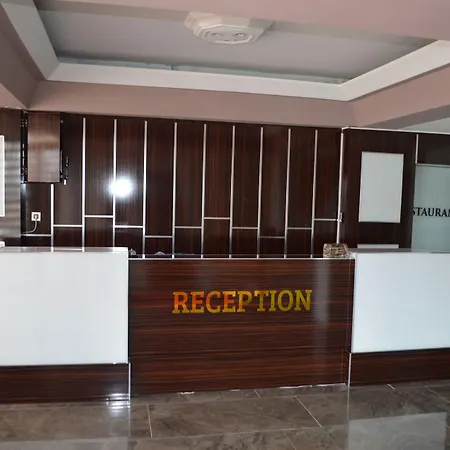 Grand Day Hotel