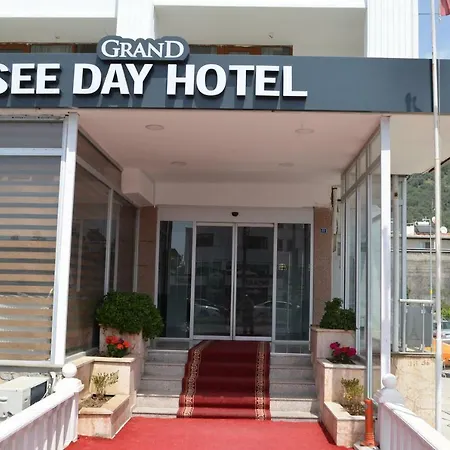 Grand Day 호텔 *